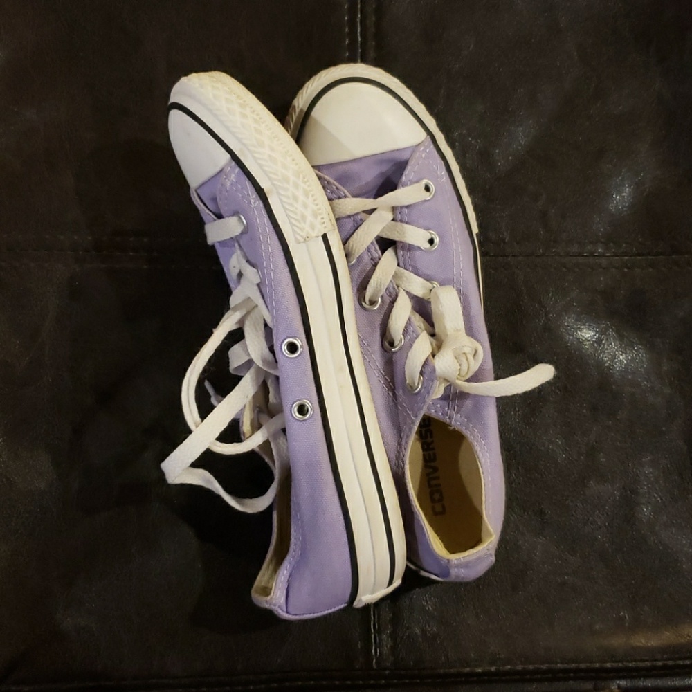Girls sneakers